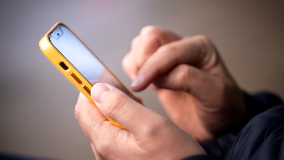 Smartphone in der Hand