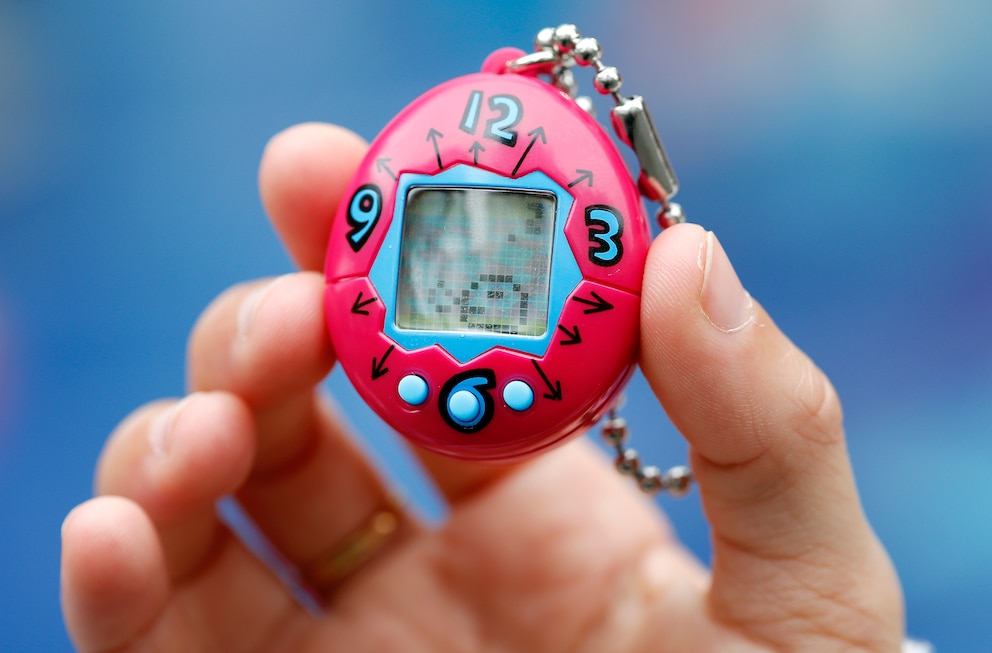 Das digitale Haustier „Tamagotchi“ eroberte viele Kinderzimmer.