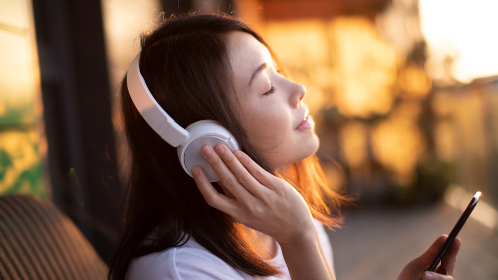 Ob Over-Ear oder Earbuds – zum Black Friday gibt es eine riesige Auswahl an günstigen Kopfhörern