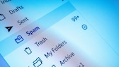 E-Mail-Postfach mit Spam-Ordner in den Spam-Mails gesammelt werden.