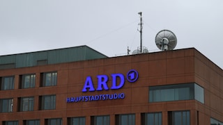 ARD Logo Haupstadtstudio Symbolbild für Sparmaßnahmen bei ÖRR