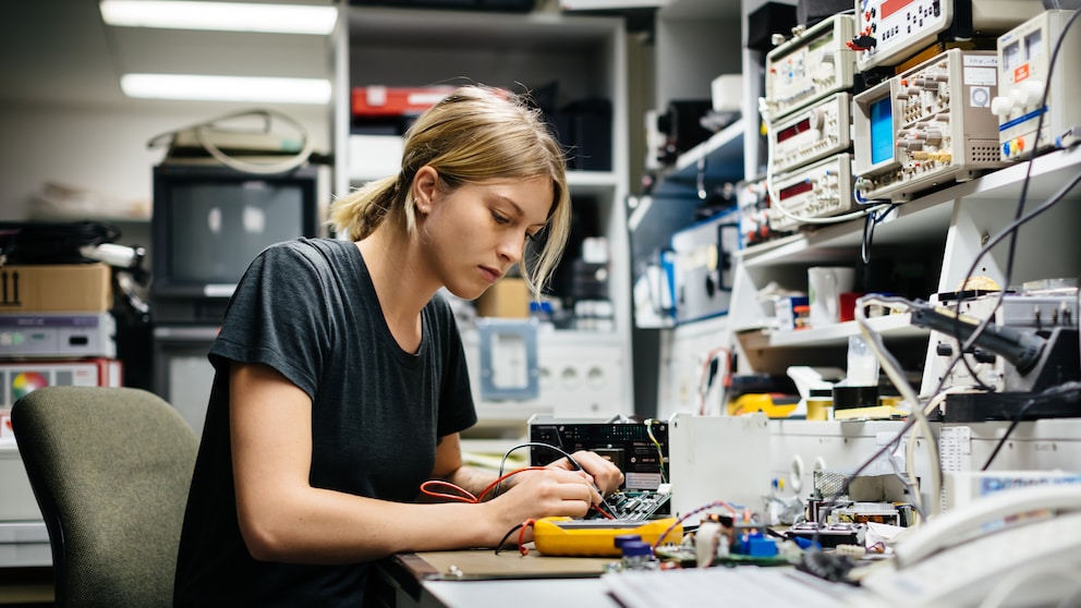 Frauen und Technik – das findet sich im Studium und im Berufsleben noch immer selten