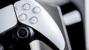Playstation 5 mit PS5-Controller
