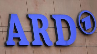ARD Streaming-Plattform Symbolbild: Blaues ARD-Logo auf Wand