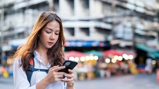 Im Ausland sorgt Roaming dafür, dass gewohnte Smartphone-Funktionen weiter zur Verfügung stehen