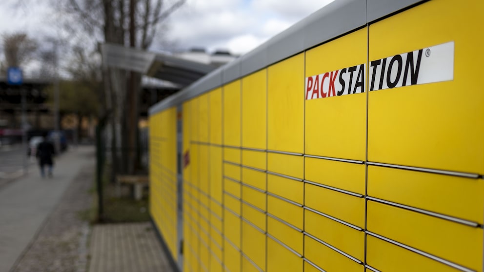 Packstation der DHL in Berlin.