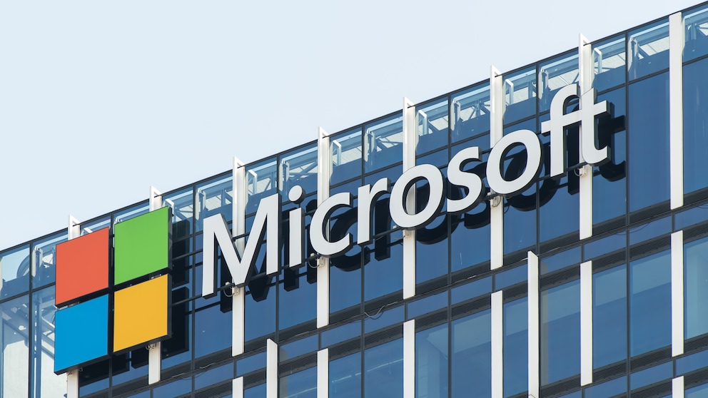 Microsoft-Logo an Unternehmenszentrale