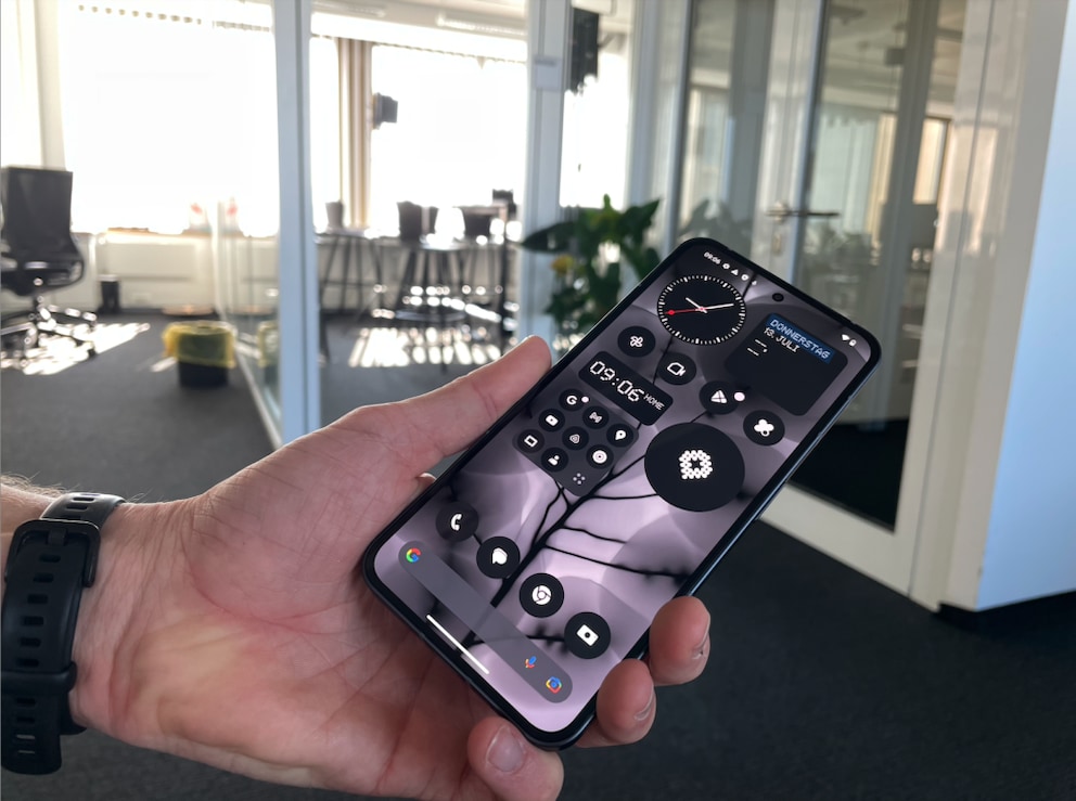 Nothing Phone 2 Nothing OS