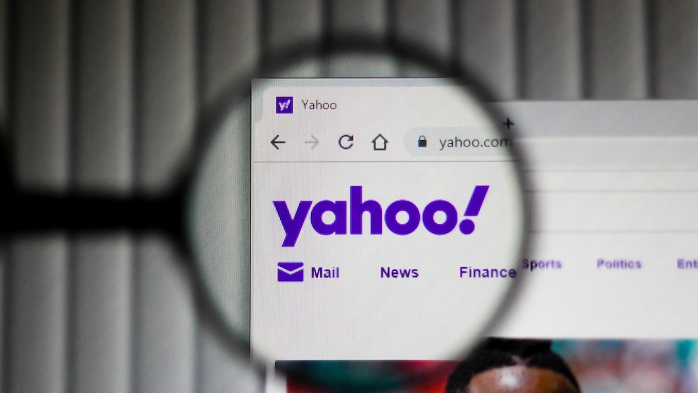 Yahoo-Schriftzug und Logo in Browser