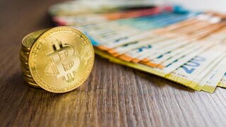 Mit Bitcoin, Ethereum und Co. lässt sich auch in Geschäften zahlen. Doch auf ein paar Dinge sollte man achten.