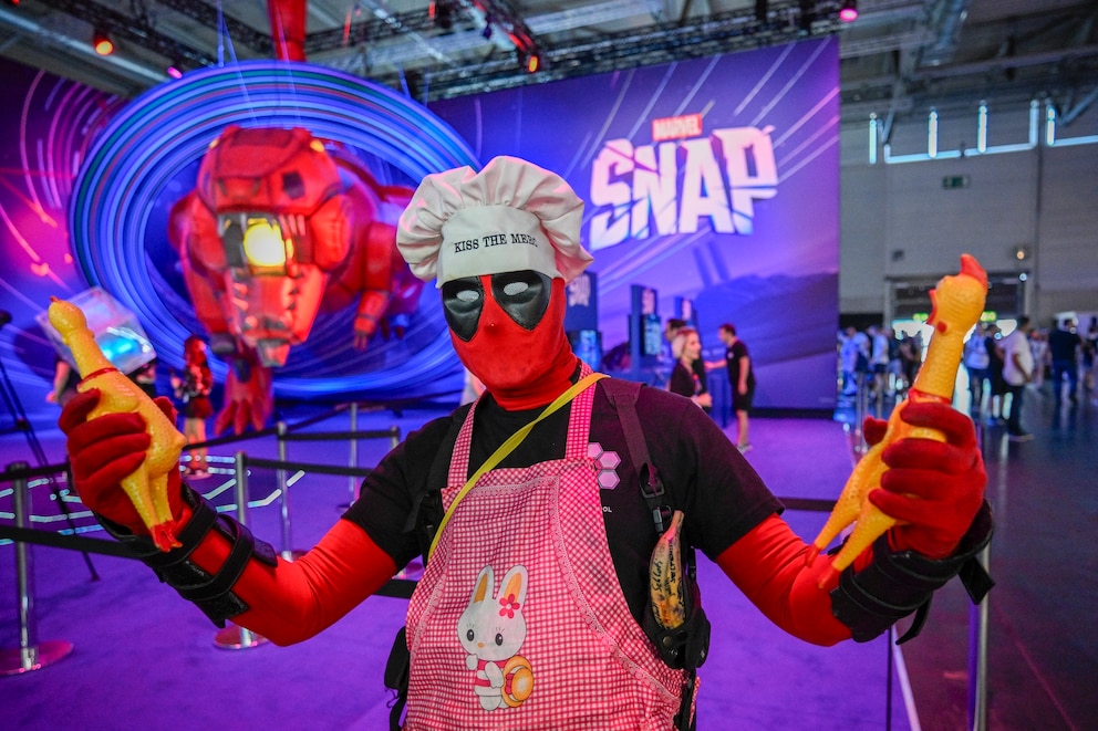 Wer wollte nicht schonmal von Deadpool ein Fake-Grillhähnchen bekommen? 