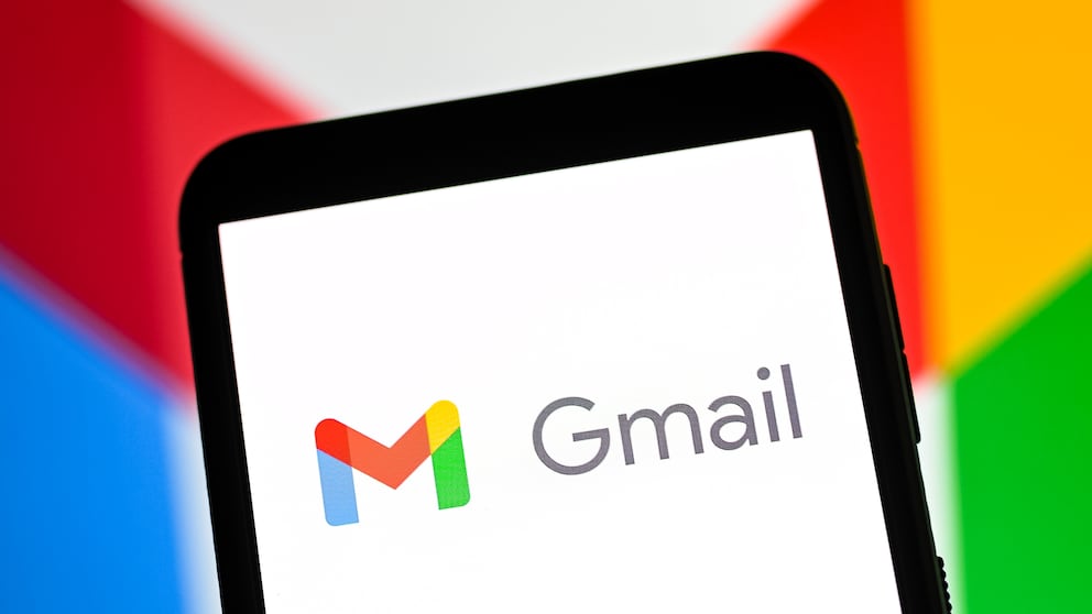 Gmail Logo auf einem Smartphone