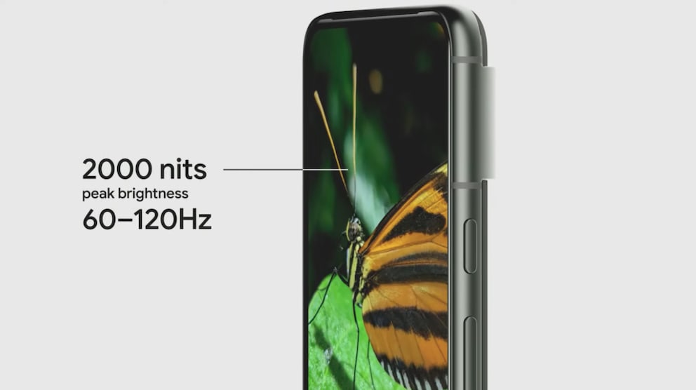 The display in the Pixel 8 reaches up to 2,000 nits of peak brightness
