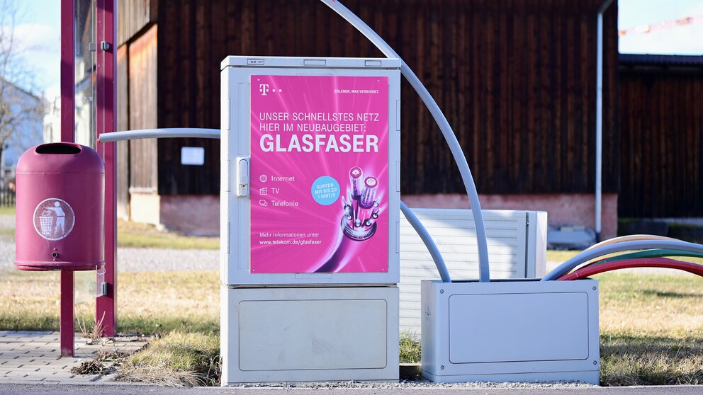 Der Überbau von Glasfaser sorgt bei einigen Parteien für Streit