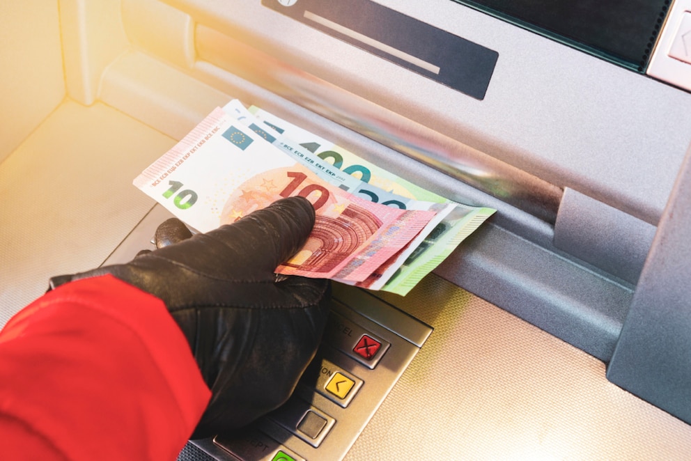 Banken schließen Filialen: Wie kommt man noch an Bargeld?