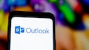 Outlook Logo auf dem Handy
