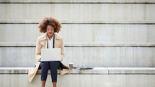 „Wichtige Info zu deinem Vertrag“ – was steckt hinter den E-Mails der Anbieter?