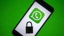 WhatsApp Logo mit Schloss