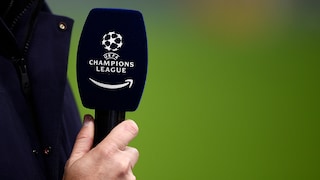 Mikro mit Champions League und Amazon Logo