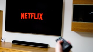Netflix Logo auf TV