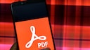PDF größer als das Universum: PDF-Logo auf Smartphone