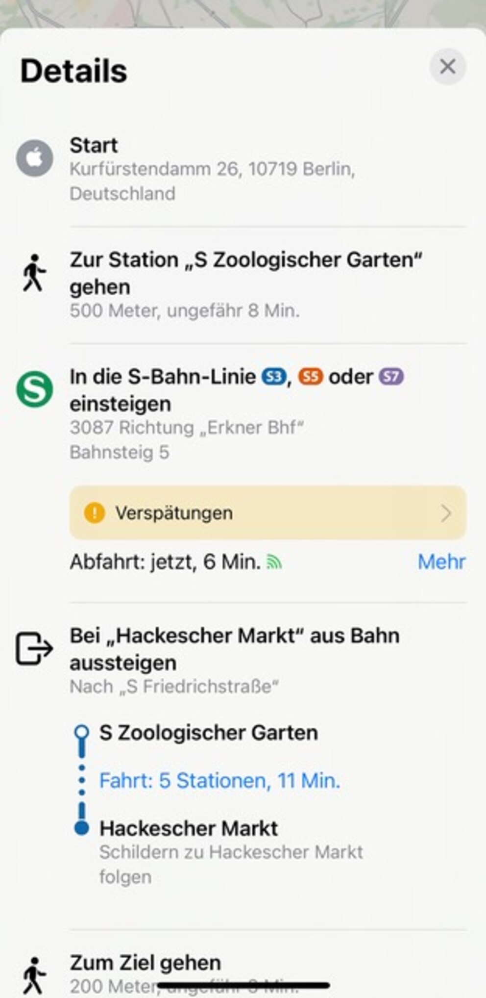 Screenshot von Apple Maps mit Echtzeitdaten für den Berliner ÖPNV.