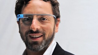 Google-Co-Gründer Sergey Brin trägt die Google Glass bei der Mercedes-Benz Modewoche 2012.