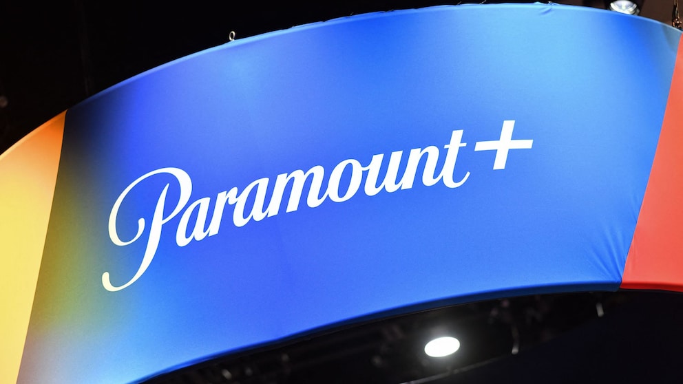 Paramount+ Logo auf blauem Grund: Streaming-Dienst teurer