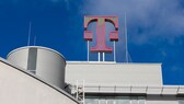 Der schlechte Service der großen Mobilfunk-Anbieter hat die Verbraucherzentrale zu einer Abmahnung veranlasst.