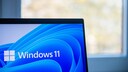 Windows 11 Schriftzug auf Laptop als Symbolbild für Probleme mit Update KB5035853
