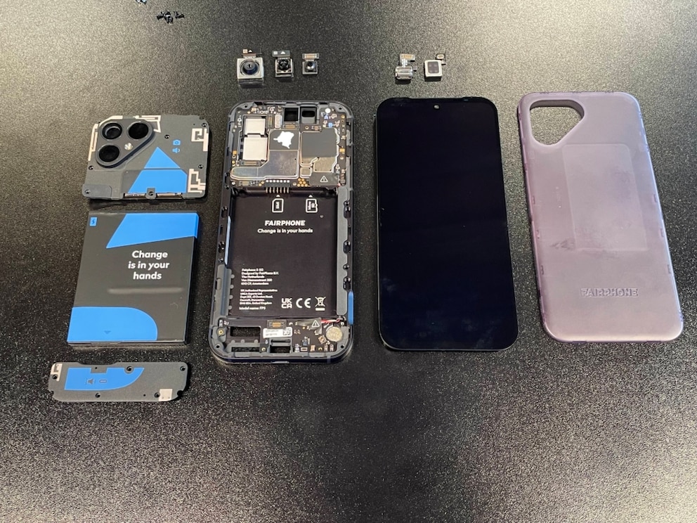 The Fairphone 5, disassembled into its components