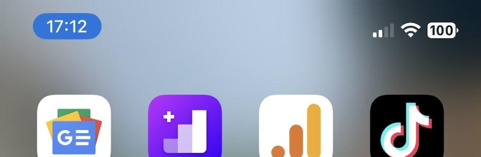 Time on the iPhone appears in a bubble with the color blue