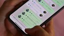 Symbolbild: WhatsApp-Chat auf Smartphone mit Sprachnachrichten