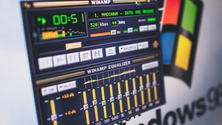 Das Programm Winamp spielt einen Song.