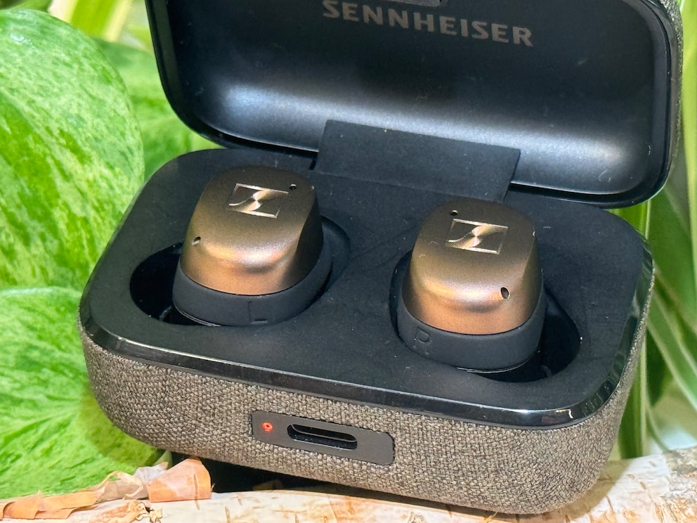 Die nunmehr vierte Generation der Sennheiser Momentum True Wireless kommt mit gewohntem Design