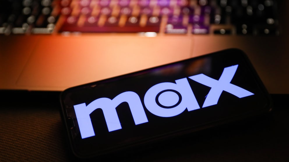 Logo des Streaming-Dienstes Max auf einem Smartphone