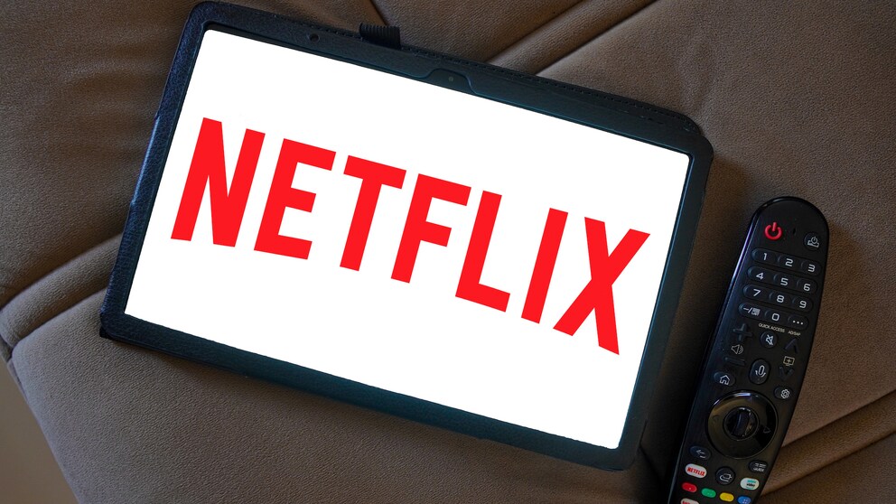 Netflix-Logo auf einem Tablet.