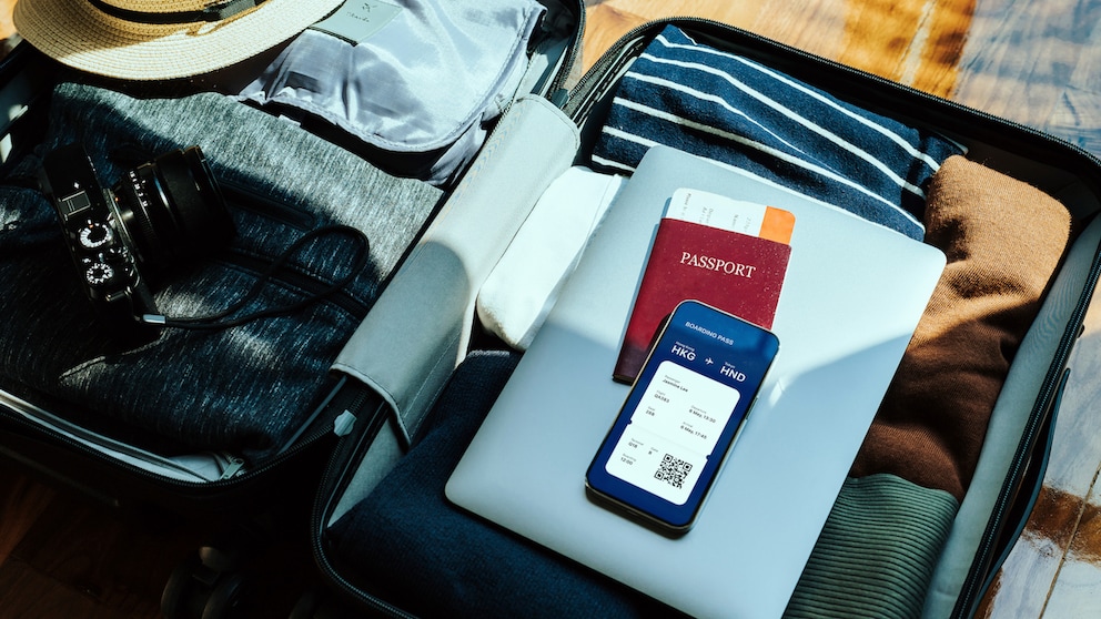 Im Urlaub muss man nicht nur seine reisedaten im Blick haben, sondern auch beim Elektronik-Kauf aufpassen
