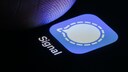 Icon für den Messenger Signal auf einem Handy-Display.