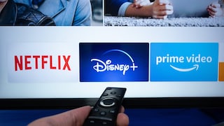 Symbolbild: Streaminbanbieter Netflif, Disney+, Amazon Video auf Smart-TV