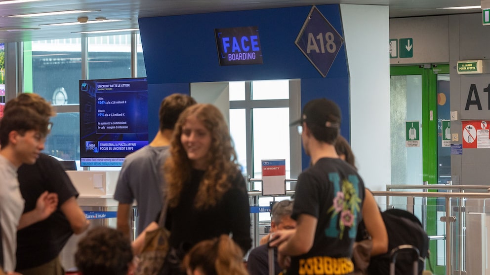 Symbolbild: Face Boarding am Flughafen