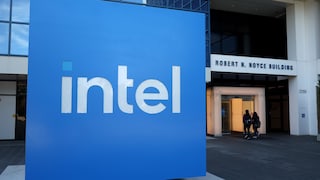 Intel Logo vor einem Gebäude