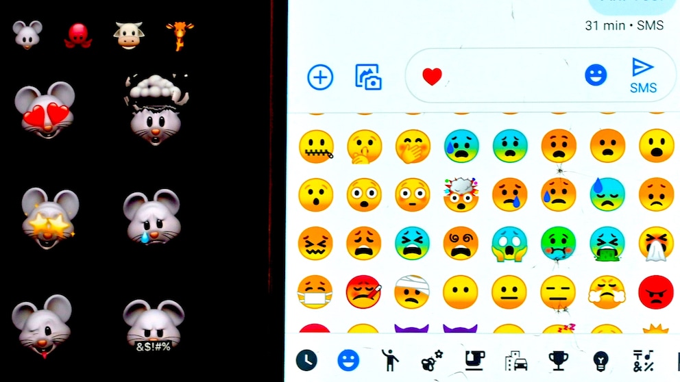 Mehrere Emojis aus einem Display