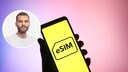 TECHBOOK-Autor Isa Kabakci versucht, eine eSIM einzurichten