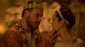 Im November kommt unter anderem die sehenswerte Verfilmung von „Macbeth“ mit Michael Fassbender neu zu Paramount+