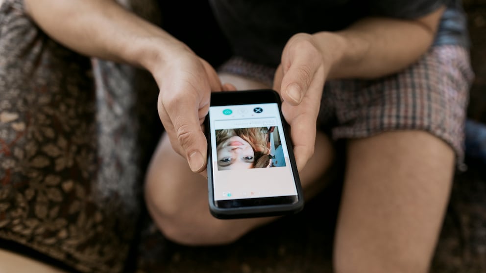 Eine Reihe an Filtern und Hintergründen sollen WhatsApp-Videoanrufe enorm verbessern