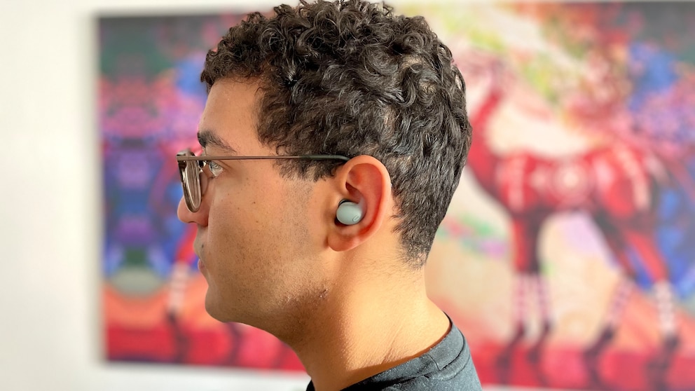Die neuen Sony LinkBuds Fit bieten einen hohen Tragekomfort und sitzen sehr sicher im Ohr - ideal für sportliche Aktivitäten