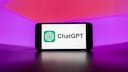 ChatGPT Logo auf einem Smartphone