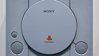 Die erste Sony PlayStation, die 1994 auf den Markt kam