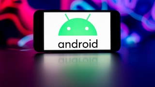 Android Logo auf einem Smartphone